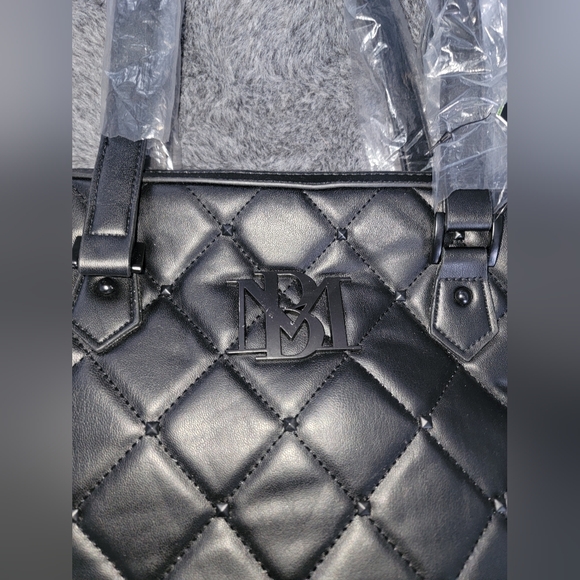 NWT Badgley Mischka Vegan Leather Elegant Black Quilted Tote Bag - Picture 3 of 8